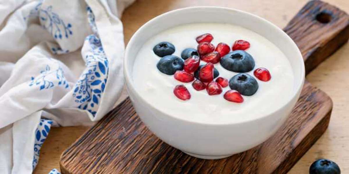 Regular Yogurt's Health Advantages