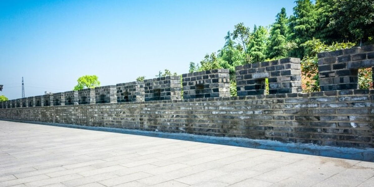 Transforming Your Outdoor Space with Beautiful and Durable Retaining Walls