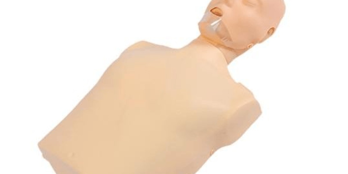What Features Are Important in a CPR Manikin?